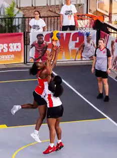 Female athletes playing basketball at Sun Life Canada Hoops 3x3 National Championships